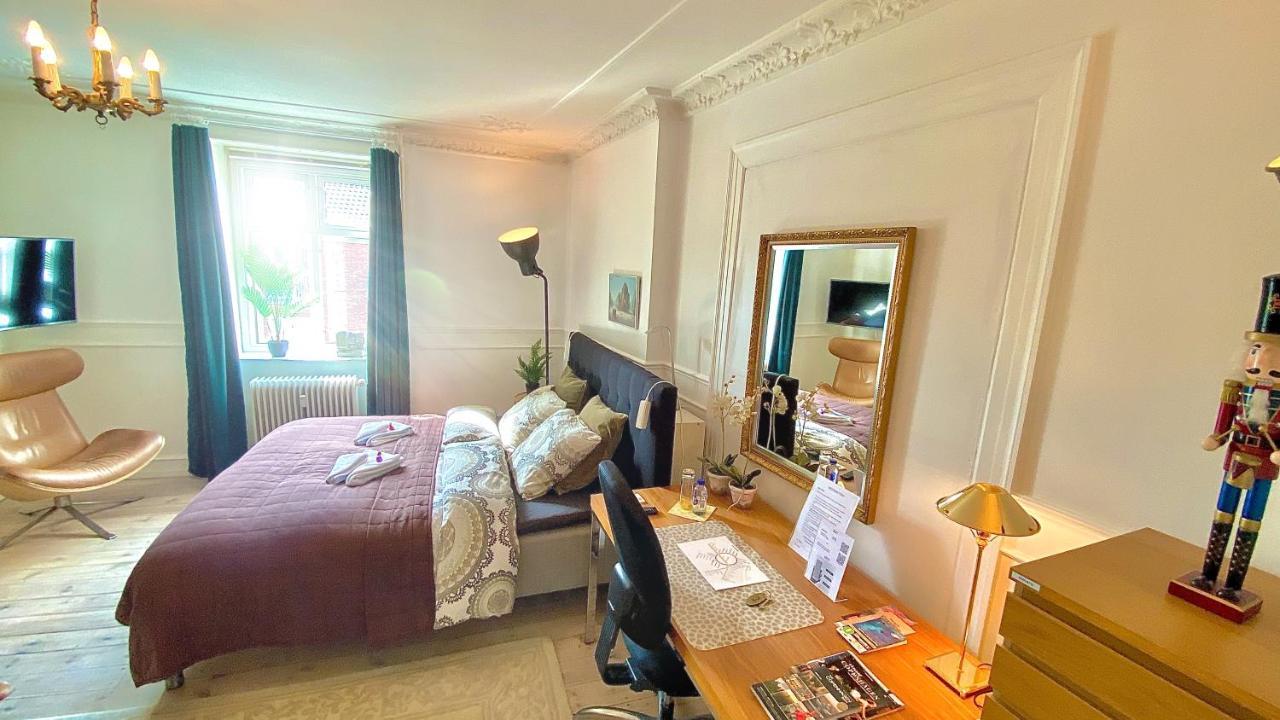 Four Individual Beautiful Spacious Rooms In Stylish Apartment Kopenhagen Buitenkant foto