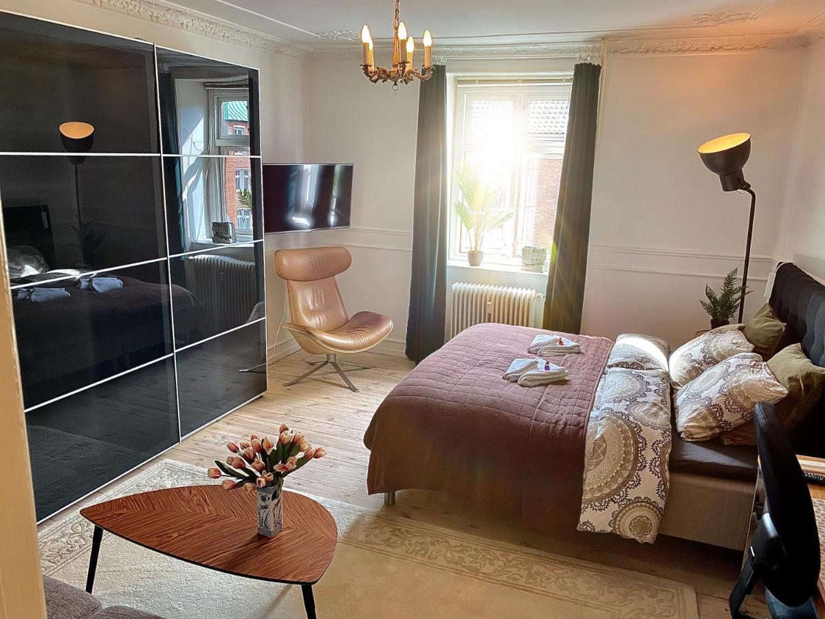 Four Individual Beautiful Spacious Rooms In Stylish Apartment Kopenhagen Buitenkant foto
