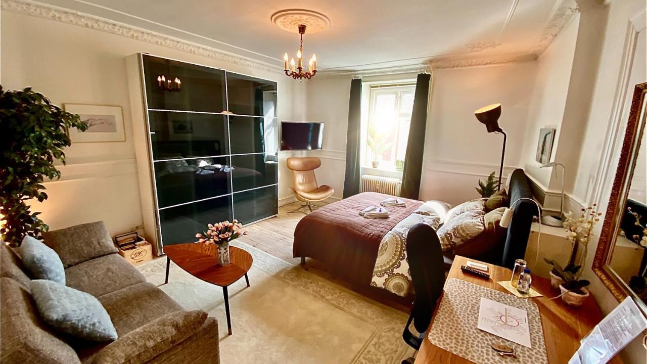 Four Individual Beautiful Spacious Rooms In Stylish Apartment Kopenhagen Buitenkant foto
